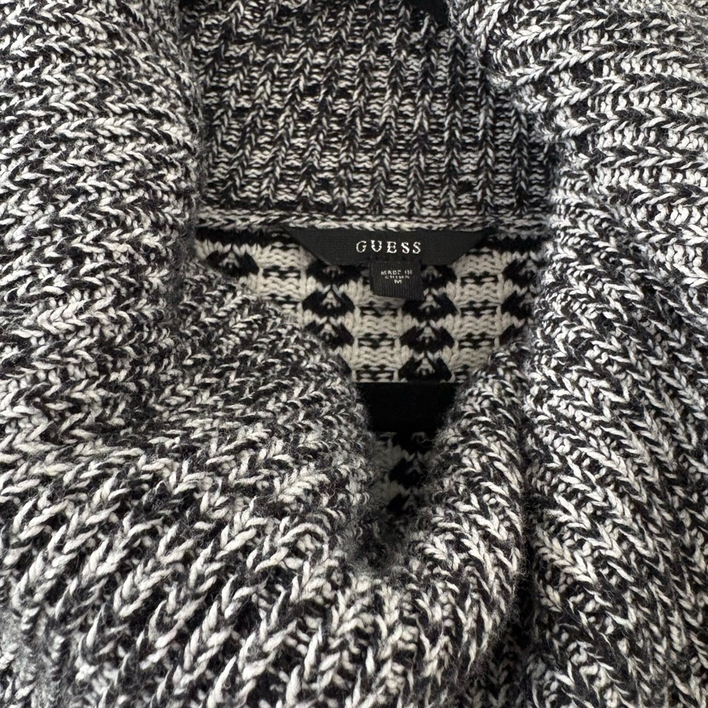 Guess Black and White Cowl Neck Sweater SZ: US M - Picture 2 of 7